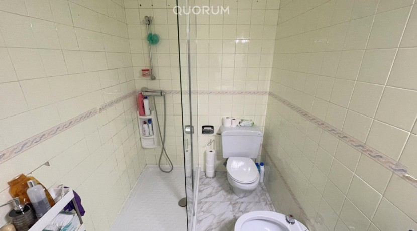 Piso De 3 Habitaciones En Txurdinaga.
