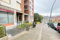Piso De 3 Habitaciones En Txurdinaga.