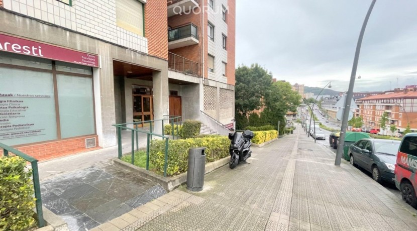 Piso De 3 Habitaciones En Txurdinaga.