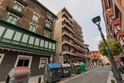 Piso Exterior Amplio y Luminoso De 3 Dorm. (4 de origen) y 2 Baños con Ascensor Cota Cero y Balcón En Arrigorriaga
