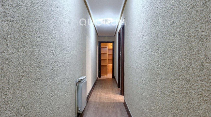 Piso Exterior Amplio y Luminoso De 3 Dorm. (4 de origen) y 2 Baños con Ascensor Cota Cero y Balcón En Arrigorriaga