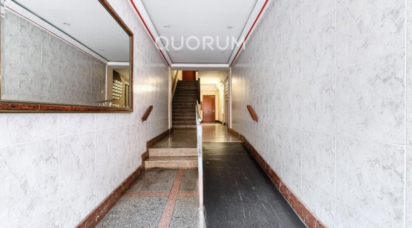 Piso Luminoso De 2 Dormitorios Con Ascensor Para Decorar A Tu Gusto en Zona Ariz
