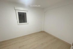 Piso Reformado Sin Amueblar de 3 Habitaciones