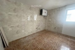 Piso Reformado Sin Amueblar de 3 Habitaciones