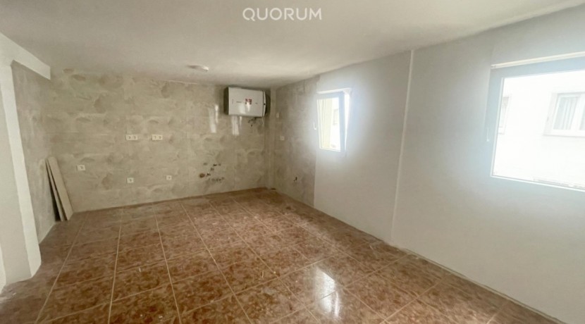 Piso Reformado Sin Amueblar de 3 Habitaciones