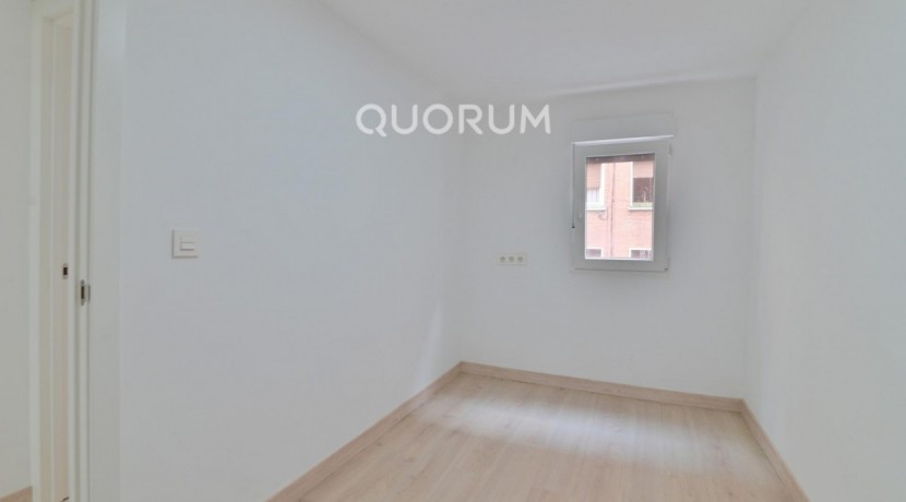 Piso Reformado Sin Amueblar de 3 Habitaciones