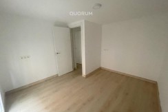 Piso Reformado Sin Amueblar de 3 Habitaciones