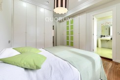 Preciosa Vivienda Luminosa De 2 Dormitorios y 2 Baños Con Balcón y Ascensor Cota 0 en Zona Centro