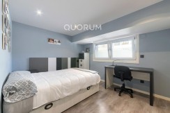 Preciosa y Amplia Vivienda Tasada Municipal A Dos Alturas De 3 Dorm. y 2 Baños En Zona Cartonajes-Ariz