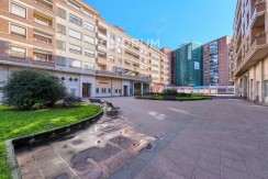 Preciosa y Amplia Vivienda Tasada Municipal A Dos Alturas De 3 Dorm. y 2 Baños En Zona Cartonajes-Ariz