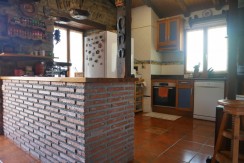 Precioso Adosado De 3 Dormitorios y 2 baños Con Txoko y Terreno En Arrankudiaga