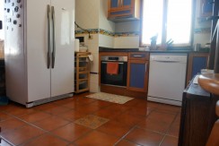 Precioso Adosado De 3 Dormitorios y 2 baños Con Txoko y Terreno En Arrankudiaga