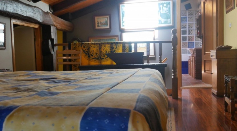 Precioso Adosado De 3 Dormitorios y 2 baños Con Txoko y Terreno En Arrankudiaga