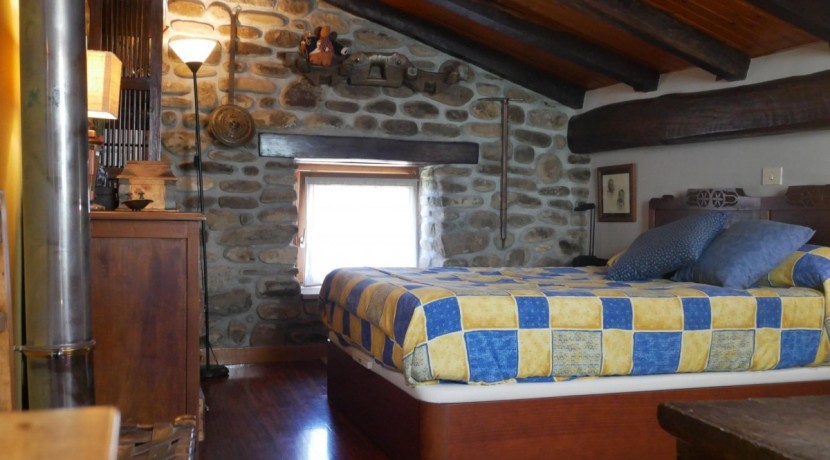 Precioso Adosado De 3 Dormitorios y 2 baños Con Txoko y Terreno En Arrankudiaga