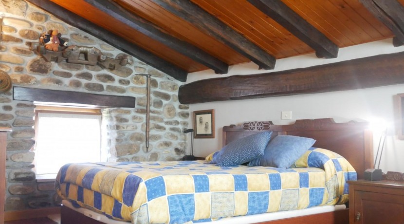 Precioso Adosado De 3 Dormitorios y 2 baños Con Txoko y Terreno En Arrankudiaga