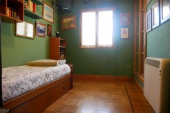 Precioso Adosado De 3 Dormitorios y 2 baños Con Txoko y Terreno En Arrankudiaga