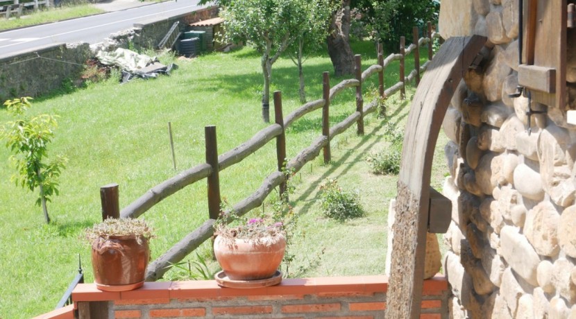 Precioso Adosado De 3 Dormitorios y 2 baños Con Txoko y Terreno En Arrankudiaga