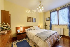Precioso Adosado De 4 Dorm. y 4 Baños Con Amplia Terraza, Txoko y Garaje En Zona San Miguel