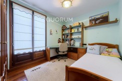 Precioso Adosado De 4 Dorm. y 4 Baños Con Amplia Terraza, Txoko y Garaje En Zona San Miguel