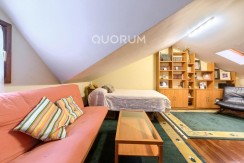 Precioso Adosado De 4 Dorm. y 4 Baños Con Amplia Terraza, Txoko y Garaje En Zona San Miguel