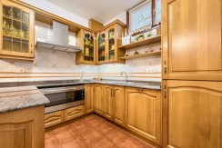 Precioso Adosado De 4 Dorm. y 4 Baños Con Amplia Terraza, Txoko y Garaje En Zona San Miguel
