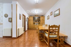 Precioso Adosado De 4 Dorm. y 4 Baños Con Amplia Terraza, Txoko y Garaje En Zona San Miguel