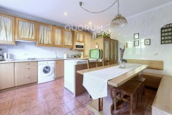 Precioso Caserón de Piedra De 4 Dormitorios y 3 Baños En Zona Privilegiada de Arrankudiaga