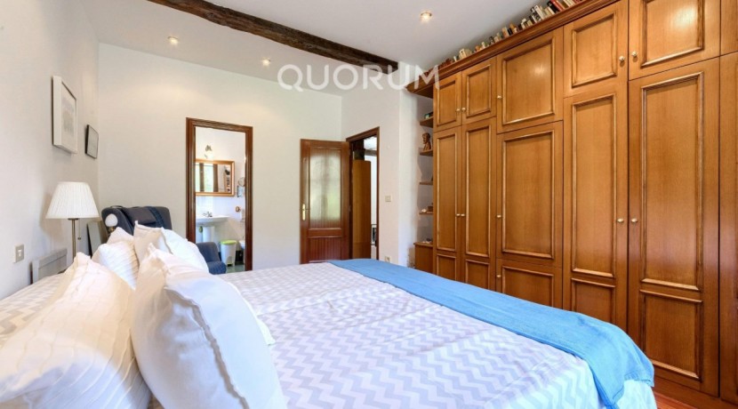 Precioso Caserón de Piedra De 4 Dormitorios y 3 Baños En Zona Privilegiada de Arrankudiaga