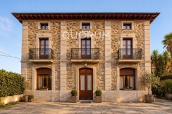 Precioso Caserón de Piedra De 4 Dormitorios y 3 Baños En Zona Privilegiada de Arrankudiaga
