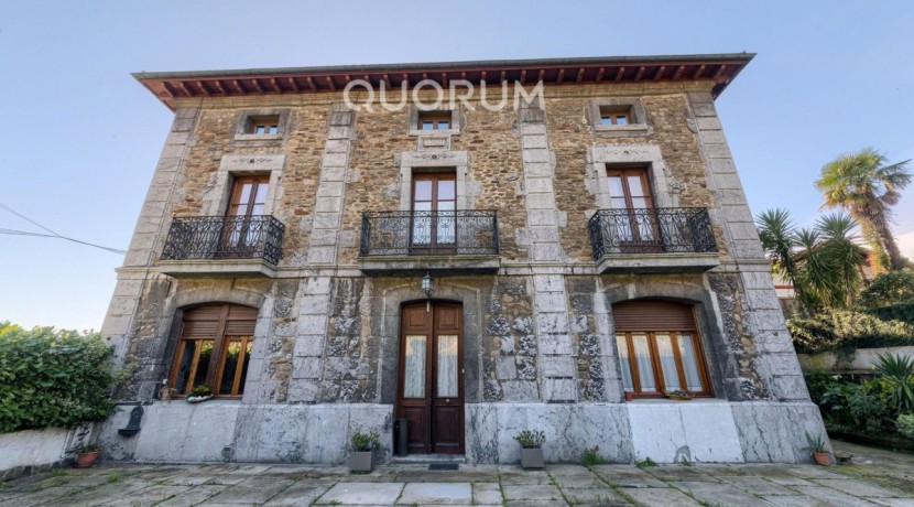 Precioso Caserón de Piedra De 4 Dormitorios y 3 Baños En Zona Privilegiada de Arrankudiaga