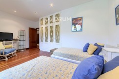 Precioso Caserón de Piedra De 4 Dormitorios y 3 Baños En Zona Privilegiada de Arrankudiaga
