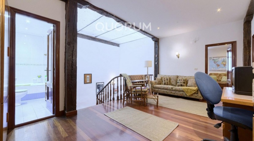 Precioso Caserón de Piedra De 4 Dormitorios y 3 Baños En Zona Privilegiada de Arrankudiaga