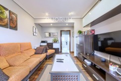 Precioso Piso Para Entrar a Vivir De 3 Dormitorios Con Amplio Balcón En Zona Centro-Ariz