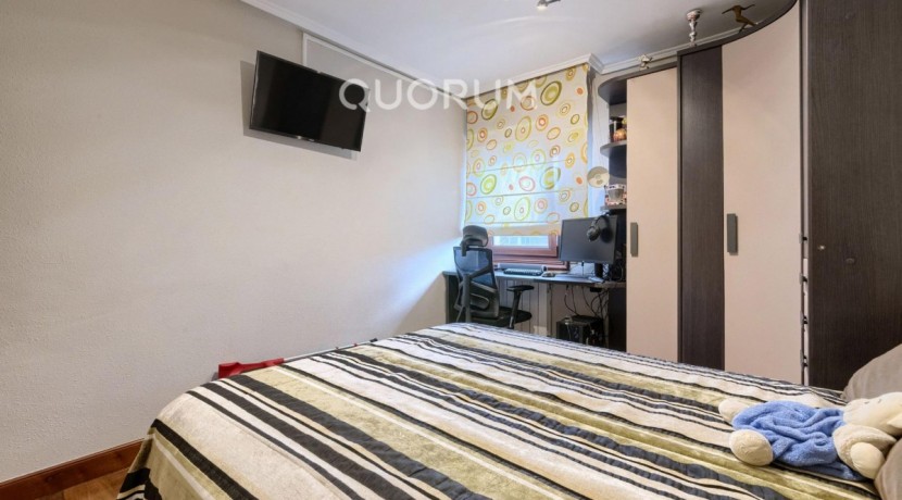 Precioso Piso Para Entrar a Vivir De 3 Dormitorios Con Amplio Balcón En Zona Centro-Ariz