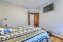 Precioso Piso Para Entrar a Vivir De 3 Dormitorios Con Amplio Balcón En Zona Centro-Ariz