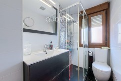 Precioso Piso Para Entrar a Vivir De 3 Dormitorios Con Amplio Balcón En Zona Centro-Ariz