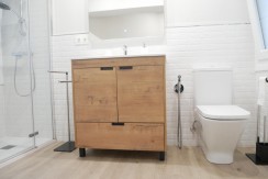 Precioso Piso Reformado De 2 Dormitorios Con Balcón y Edificio Rehabilitado En Zona Lanbarketa