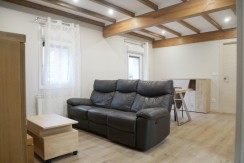 Precioso Piso Reformado De 2 Dormitorios Con Balcón y Edificio Rehabilitado En Zona Lanbarketa