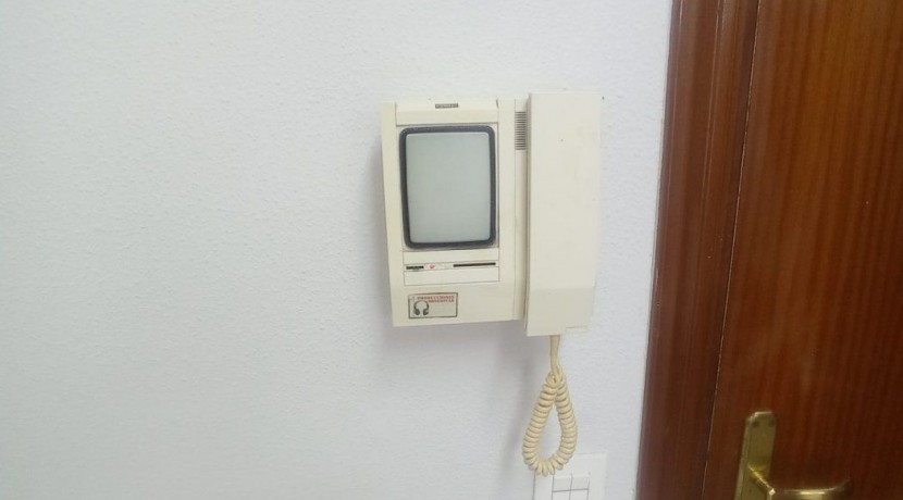 Se Alquila Oficina En El Centro De Barakaldo.