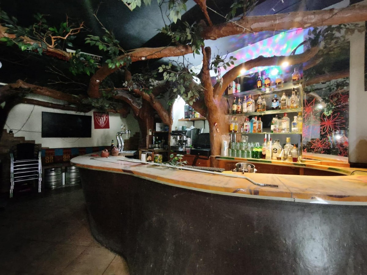 Se Vende Bar/Pub En Barakaldo Zona Centro con licencia en vigor.