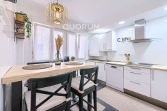 Se Vende En Exclusiva Este Precioso Piso De 3 Habitaciones Y Un Baño Con Ascensor A Cota Cero