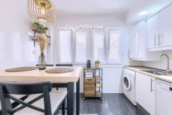 Se Vende En Exclusiva Este Precioso Piso De 3 Habitaciones Y Un Baño Con Ascensor A Cota Cero