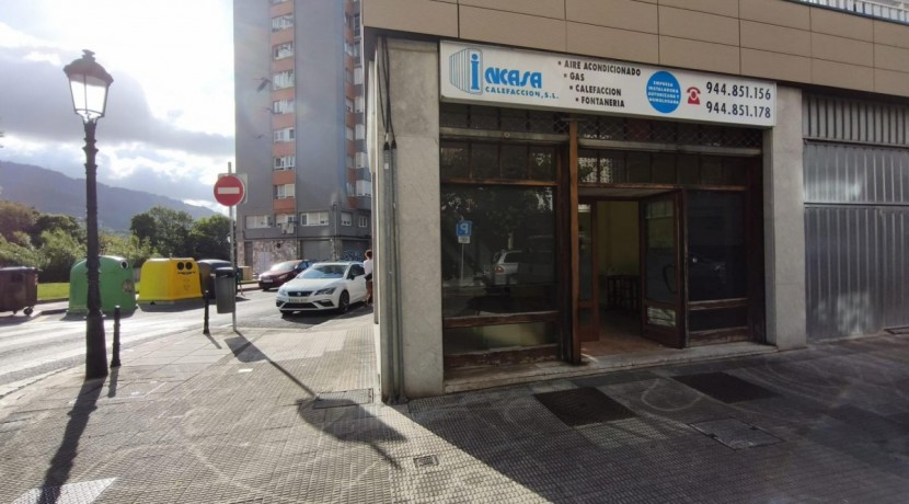 Se Vende local comercial en Barakaldo Zona Retuerto.