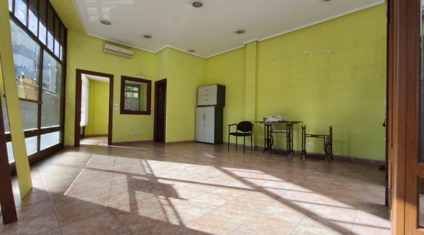 Se Vende local comercial en Barakaldo Zona Retuerto.