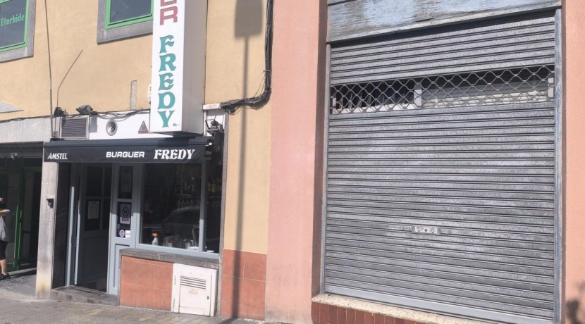 SE VENDE LOCAL CON ACTIVIDAD EN ETXEBARRI