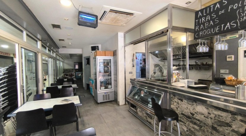 SE VENDE LOCAL CON ACTIVIDAD EN ETXEBARRI