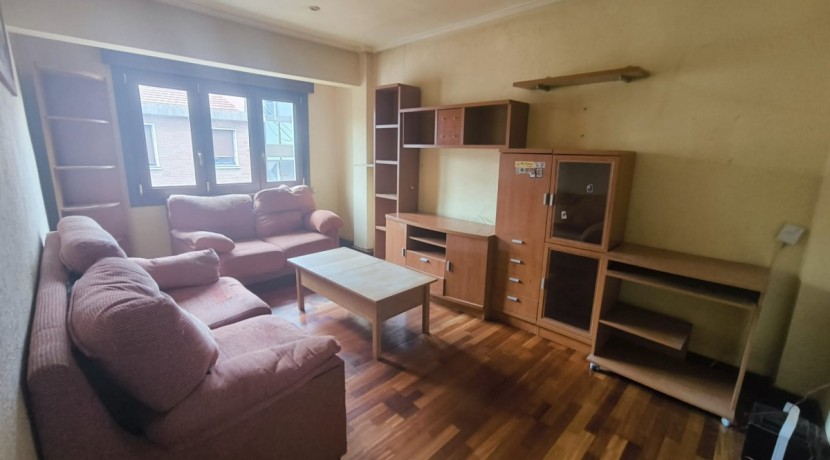 Se Vende Piso En El Centro De Portugalete Junto Al Metro De 2 Habitaciones Con balcon