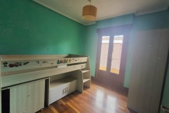Se Vende Piso En El Centro De Portugalete Junto Al Metro De 2 Habitaciones Con balcon