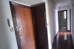 Se Vende Piso En El Centro De Portugalete Junto Al Metro De 2 Habitaciones Con balcon