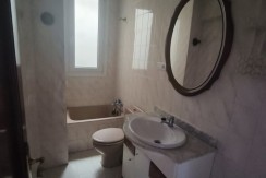 Se Vende Piso En El Centro De Portugalete Junto Al Metro De 2 Habitaciones Con balcon